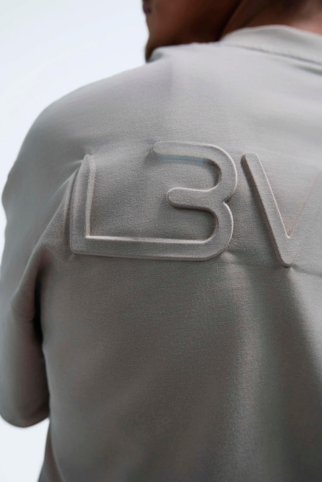 OVERSIZED BACK LOGO TEE